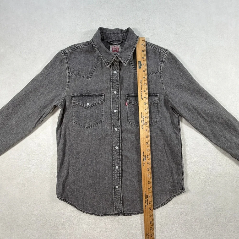 Levis Shirt Mens Small Gray Denim Western Snap Front Long Sleeve Standard Fit
